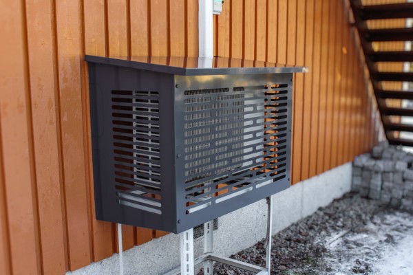 ILP ilmalämpöpumpun suojakotelo harmaa RAL7024/RR23 - Image 2